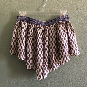 Flowy leaf printed shorts